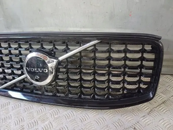 Grille Volvo XC60 II OEM 32409198 Black Edition image 4