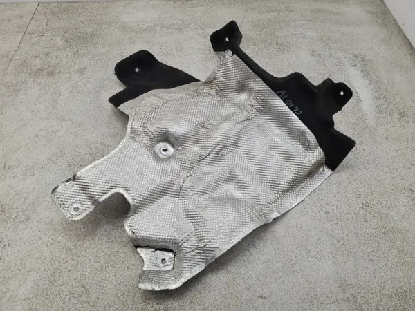 Renault Clio IV Schottwand-Dämmung OEM 679008028R image 2