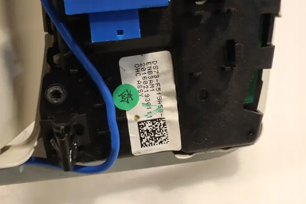 Ford Mondeo MK5 Framkabinbelysning OEM DS73-F519A58 image 7