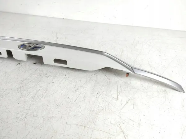 Toyota RAV4 Bagagelucklist OEM 76801-42240 Begagnad image 3