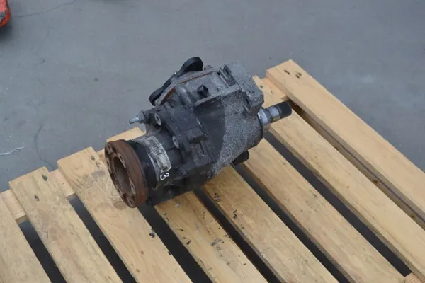 Audi TT 3.2 V6 Verteilergetriebe OEM 0AV409053T image 4
