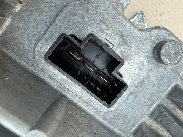 BMW X5 G05 Power Control Module 61425A05A0301 image 4