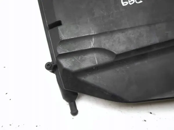 Mercedes-Benz ML W164 2010 Ilmansuodattimen kotelo A6420940204 image 5