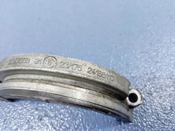 Support de pompe à vide OEM Ambit-748236-2247058 BMW 7 image 4