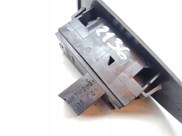 Window Switch MR792851 GENUINE image 3