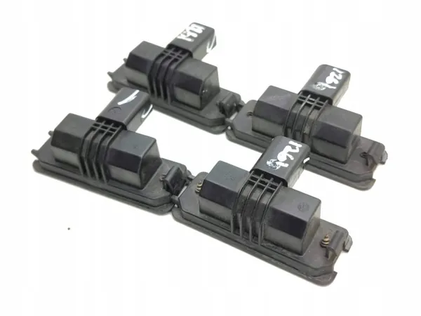 Luz de matrícula Bentley Flying Spur 2006 OEM AMD195961 image 8