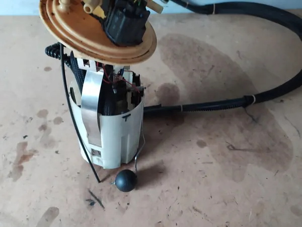 Bomba de Combustível Flutuante Volvo S60 I 2.4 Diesel 30761739 image 6