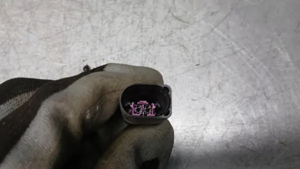 Avgastemperatursensor Audi A8 D3 3.0 TDI 057906088A image 4