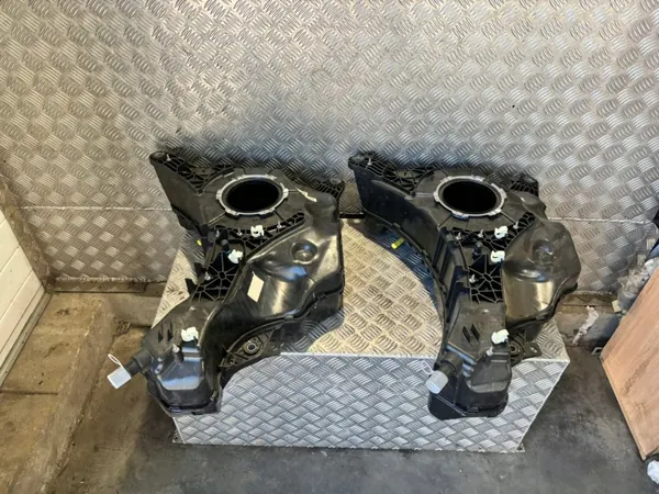 Réservoir AdBlue OEM 172A25422R pour Renault Kangoo image 2