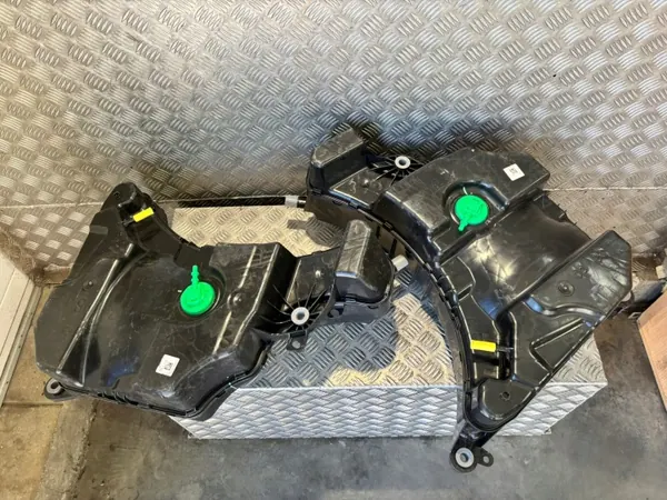 Réservoir AdBlue OEM 172A25422R pour Renault Kangoo image 10