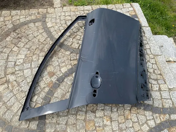 RENAULT CLIO IV Höger Framdörr OEM 801104098R image 3