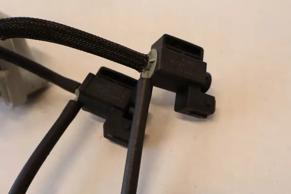 Válvula eletromagnética VOLVO XC60 2.0L Diesel 2016 image 2