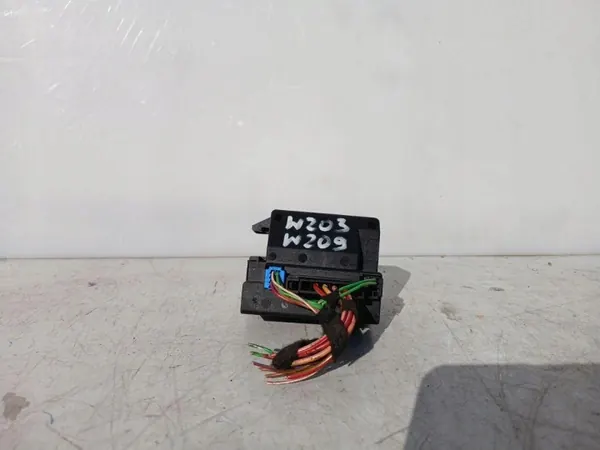 Interruptor de encendido Mercedes Clase C W203 OEM 2095451908 image 3