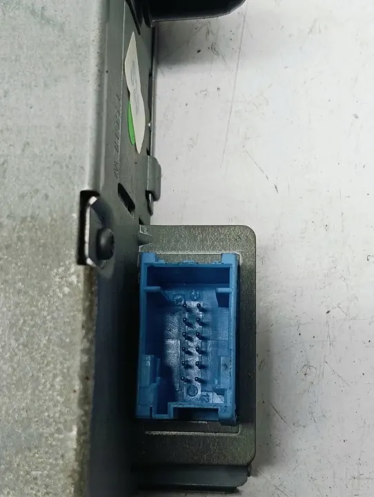 Trocador CD OEM 7606769050 para Peugeot 307 2003 image 3