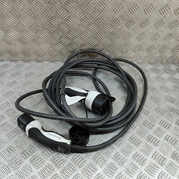 Acculaadkabel Mercedes-Benz E (W213) A0005833001 image 2