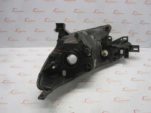 Nissan OE 89907548 Rechter Frontscheinwerfer - Gebraucht image 6