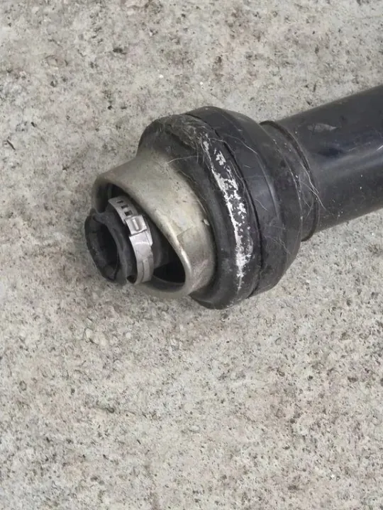 Audi OE 4M0521101AC Begagnad Drivaxel image 2