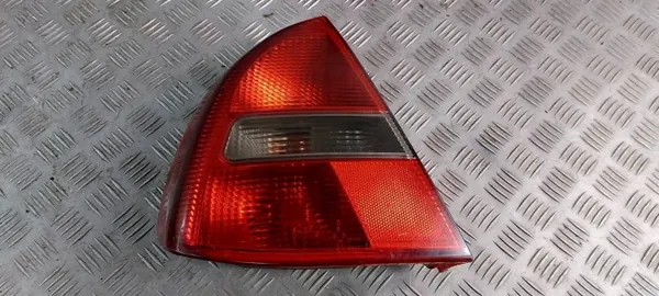 Faróis Traseiros LAMPA TYŁ OEM Mitsubishi Carisma I Sedã image 6