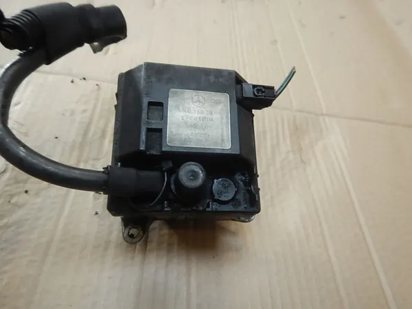 Koelvloeistofverwarmer OEM A0001591904 voor Mercedes W203/W211 image 2
