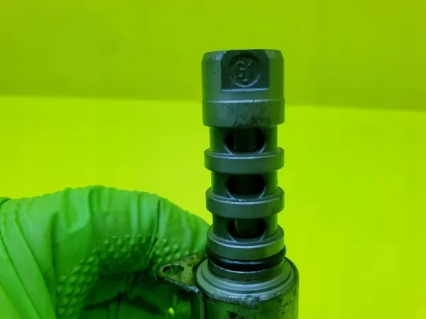 Válvula sensor árbol de levas OEM 06E109257P Audi image 4