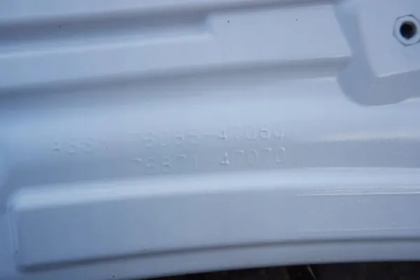 OEM 7687147070 Tavaratilan spoileri Toyota Prius 2017 image 10