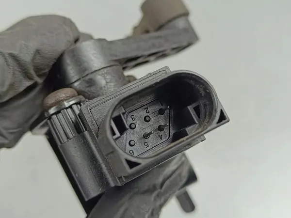 Sensor de suspensão pneumática dianteira Jaguar F-Pace 2018 GX733C280CA image 2