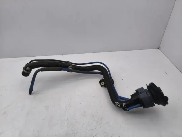 Pescoço de enchimento OEM 7774610020 para Toyota Corolla image 2
