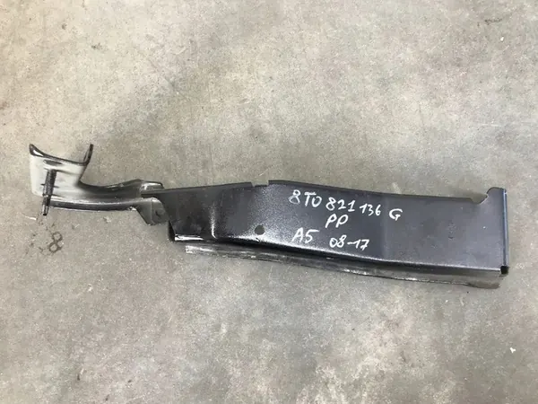 Audi A5 I 8T Kotflügelhalterung Rechts Vorne OEM 8T0821136G image 2