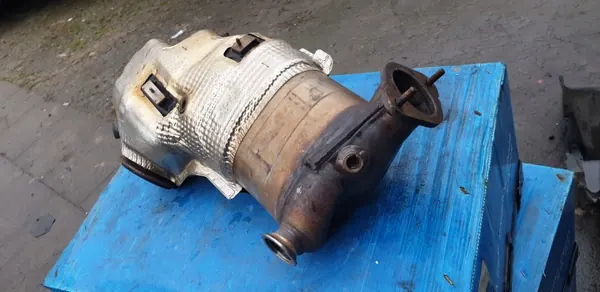 Alfa Romeo Stelvio 2.2jtd OEM Uitlaatkatalysator image 4