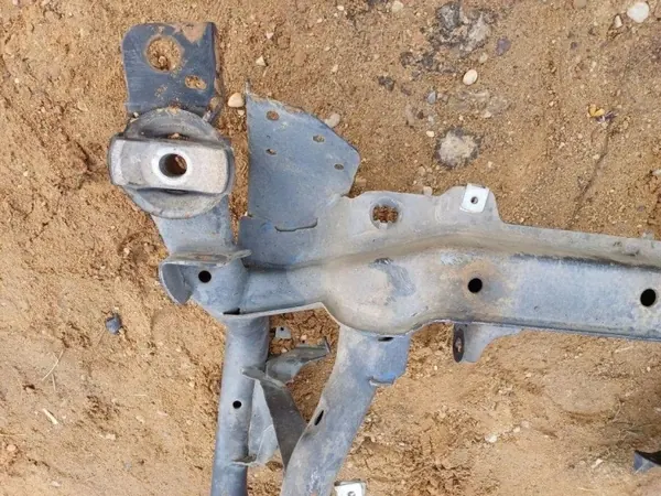 Bras de Suspension Avant OEM A1663302000 Mercedes image 8