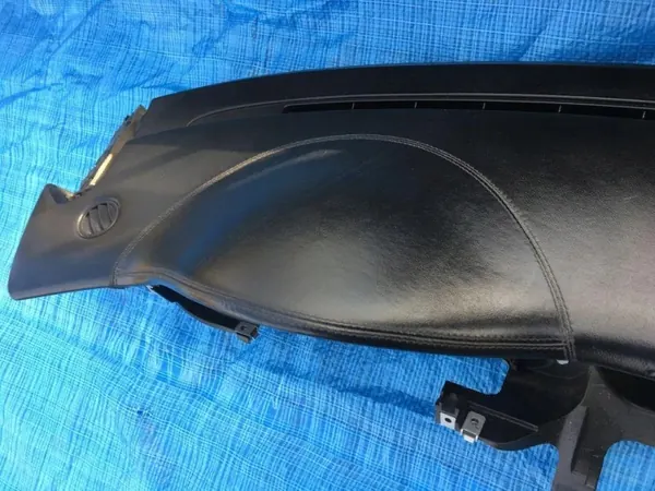 Mercedes CLS W219 Konsoli OEM / Valkoinen Lankannahka image 9