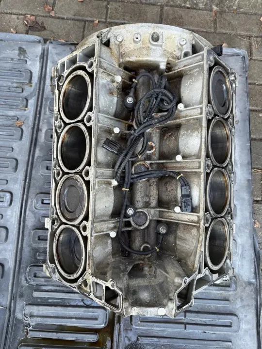 Motorblock A278 278922 4.7 Biturbo - Begagnad OEM image 3