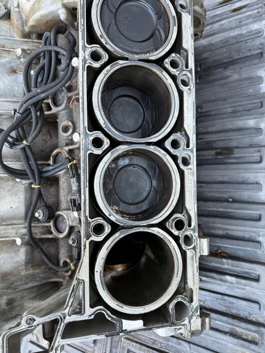 Motorblock A278 278922 4.7 Biturbo - Begagnad OEM image 5