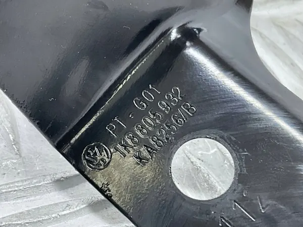 Radiatorfäste Volkswagen Scirocco 2011 1K8805932 image 7