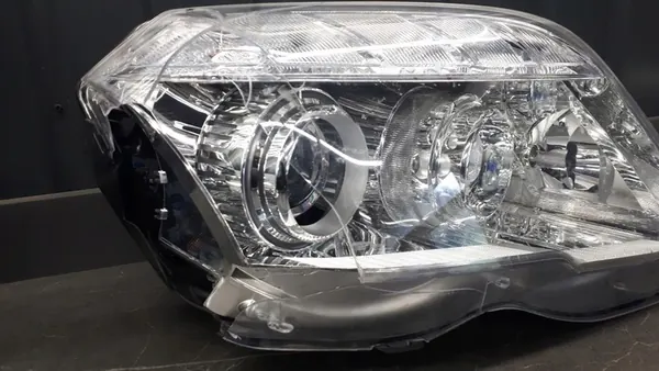 Rechter Koplamp Mercedes GLK W204 XENON A2048208959 image 3