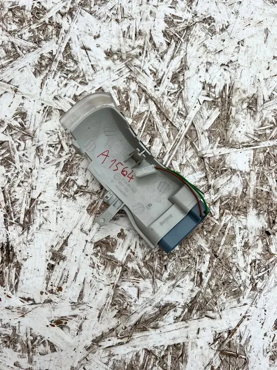 VW Touran I 1T0 Luz Indicadora Direita image 2