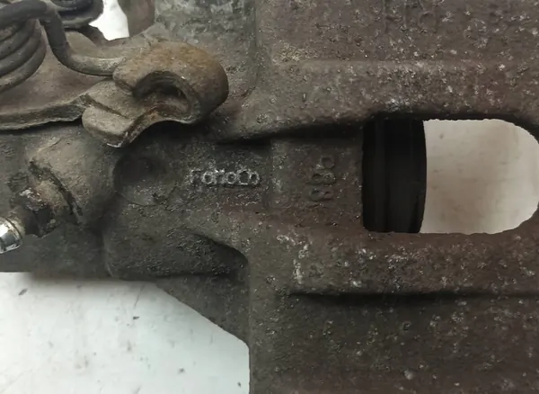 Hinterer rechter Bremssattel Ford Focus C-Max image 2