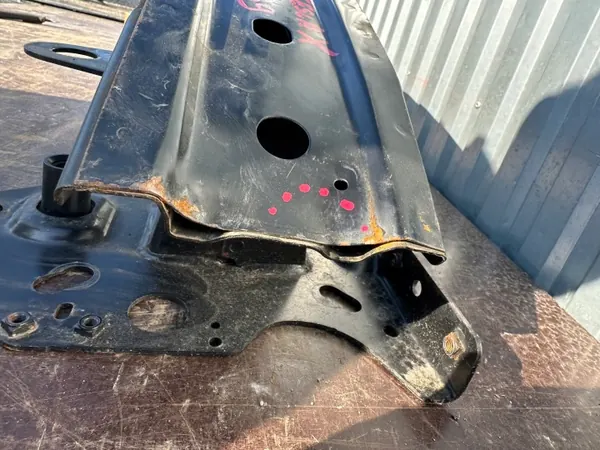 Viga do para-choques dianteiro Tesla X OEM - Usado image 4