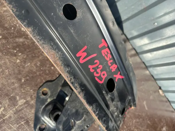 Viga do para-choques dianteiro Tesla X OEM - Usado image 6