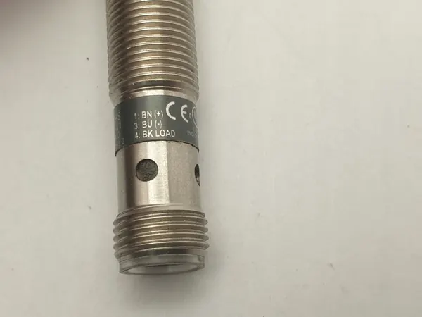 Sensore PEPPERL+FUCHS NMB5-12GM65-E2-V1 PNP NO M12 image 7