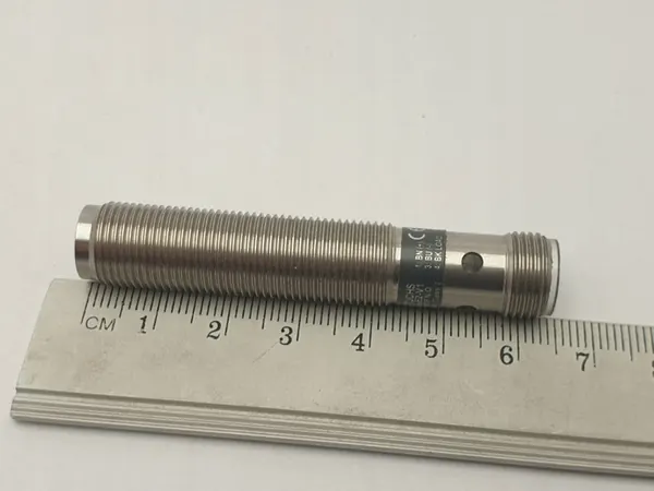 Sensore PEPPERL+FUCHS NMB5-12GM65-E2-V1 PNP NO M12 image 8