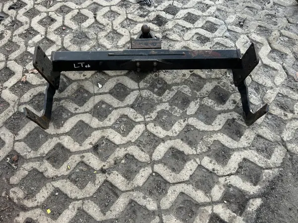 Gancho de reboque VW LT 28 35 46 - OEM VW LT 28 35 46 HAK HOLOWNICZY image 2