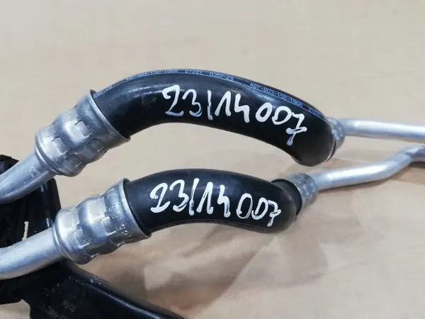 Flexible de refroidissement boîte BMW OEM 8673185 8689545 image 6