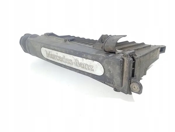 Mercedes W203 00-07 Ilmansuodatin kotelo A1110940204 image 2