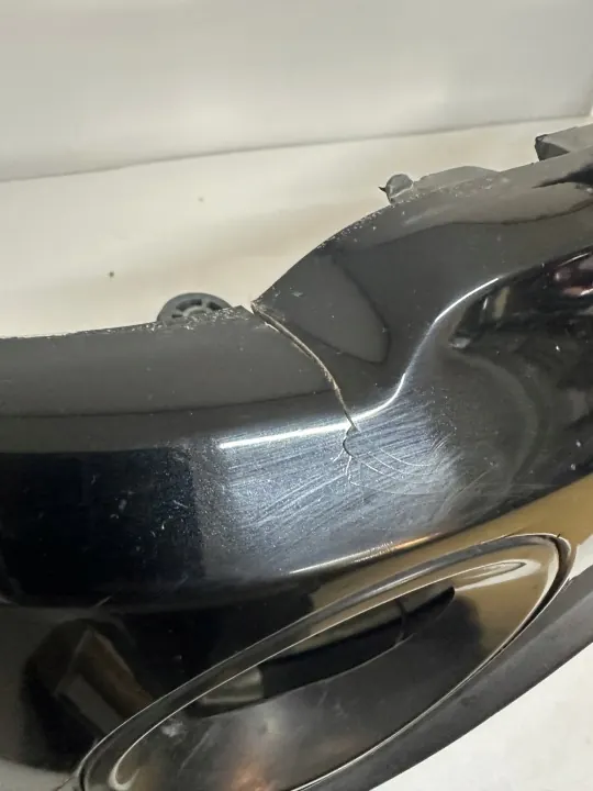 BMW X3 E83 LCI Etupuskuri - Käytetty OEM-osuus image 8