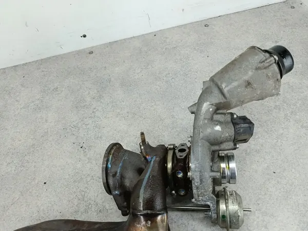 Turbina con Colector Mercedes-Benz Clase C W204 1.6 16V image 2