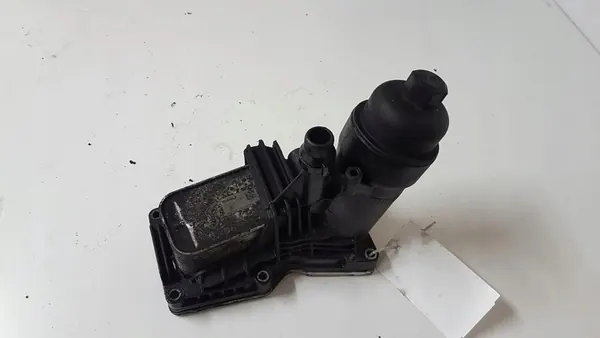 Oljefilterfäste BMW 3 (E90) 2.0L Diesel 2011 image 4