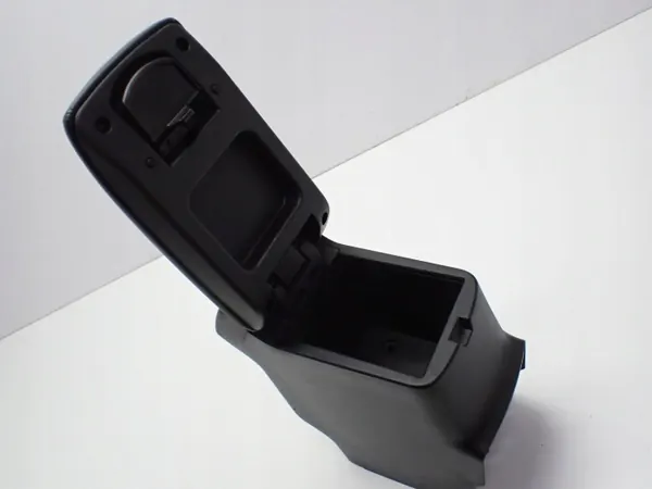 Accoudoir OEM avec USB pour Mitsubishi Outlander III 19R image 4