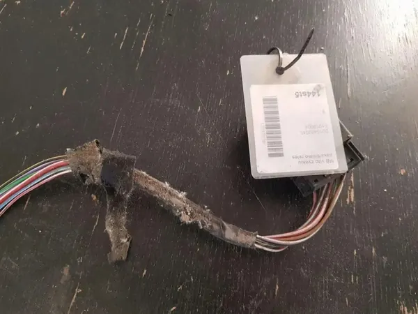 Vela de incandescência Mercedes-Benz OEM 0015402045 image 3