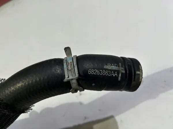 Alaradiatorin letku Dodge RAM 1500 3.6 2013- image 5